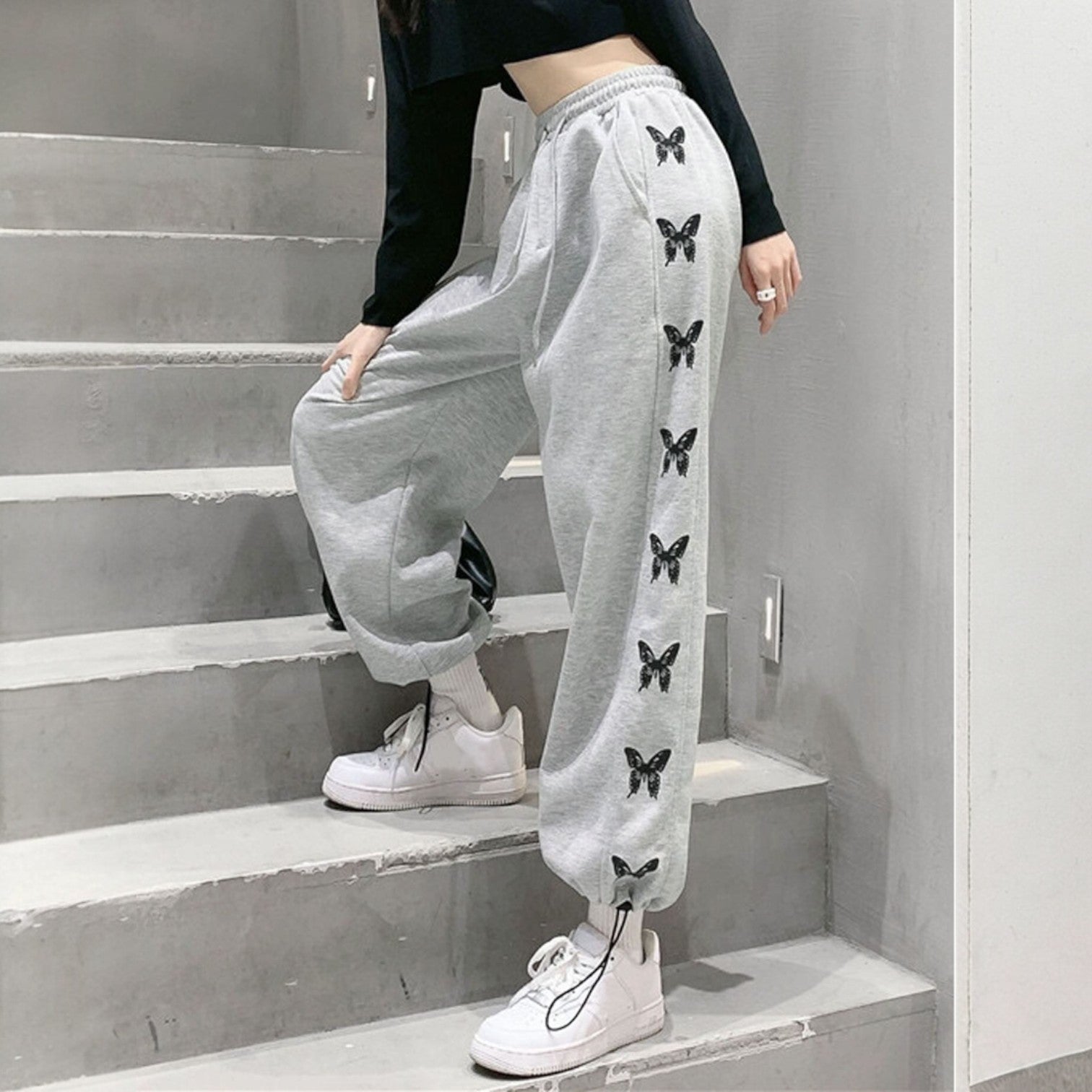 RIKANAE SWEATPANTS
