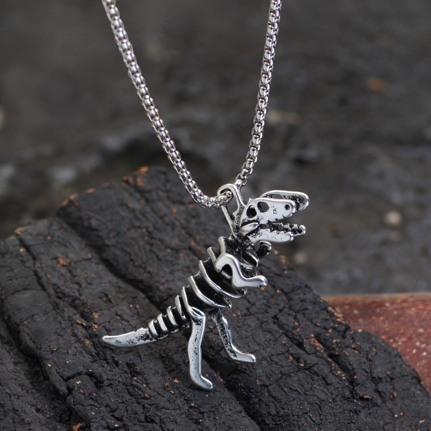 HIMIYA NECKLACE