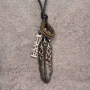 JUNARI NECKLACE