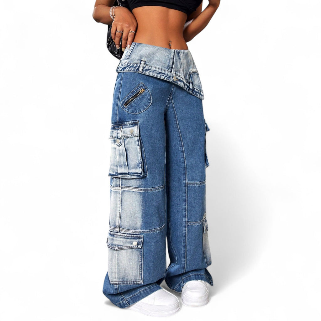 Women’s low waist wide leg cargo jeans in Japanese streetwear style with colorblock denim and oversized pockets