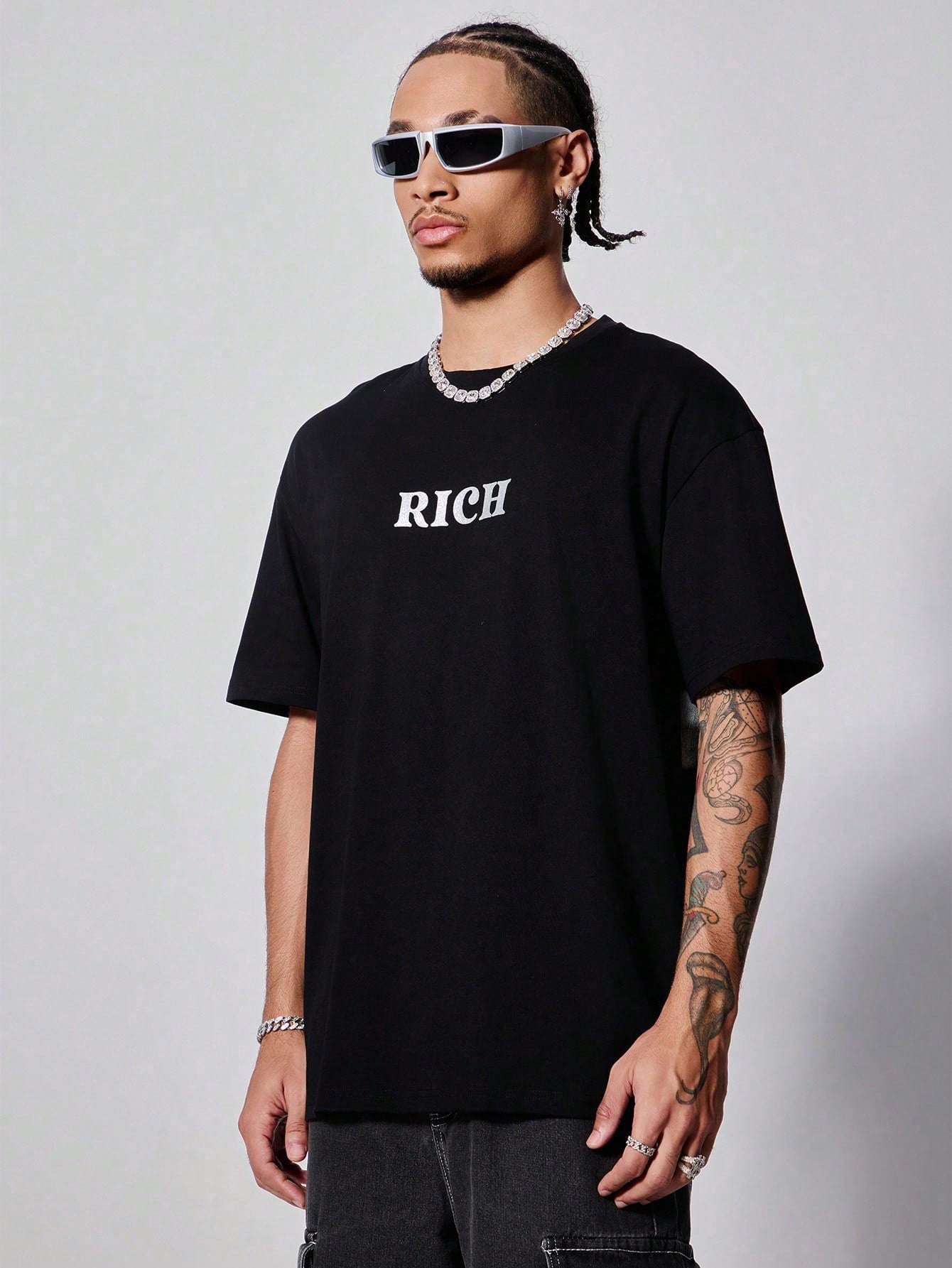 Japanese streetwear rich graphic tee black oversized hip-hop t-shirt drop shoulder Harajuku fashion