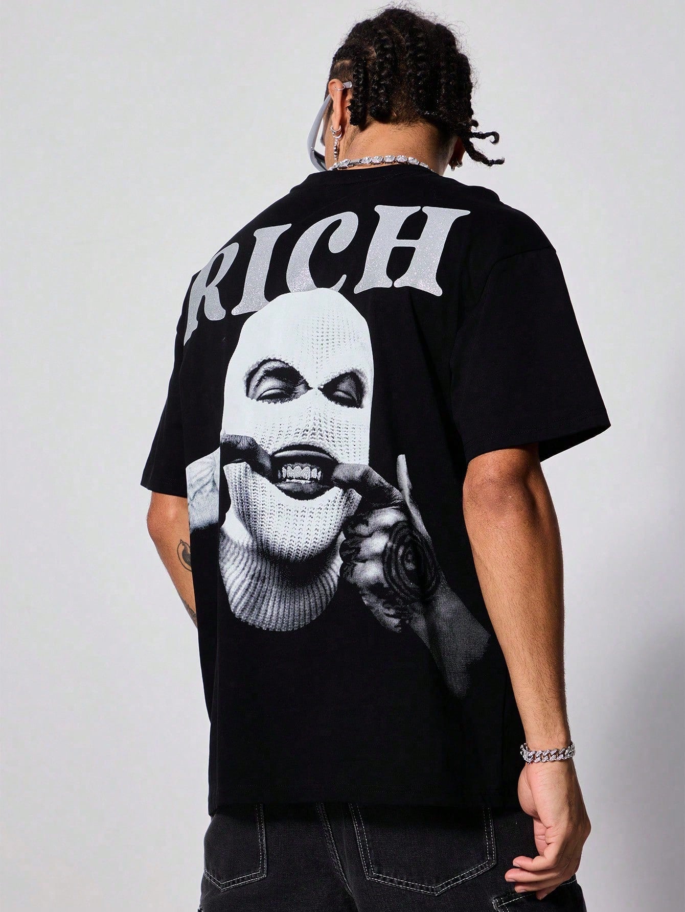 Japanese streetwear rich graphic tee black oversized hip-hop t-shirt drop shoulder Harajuku fashion
