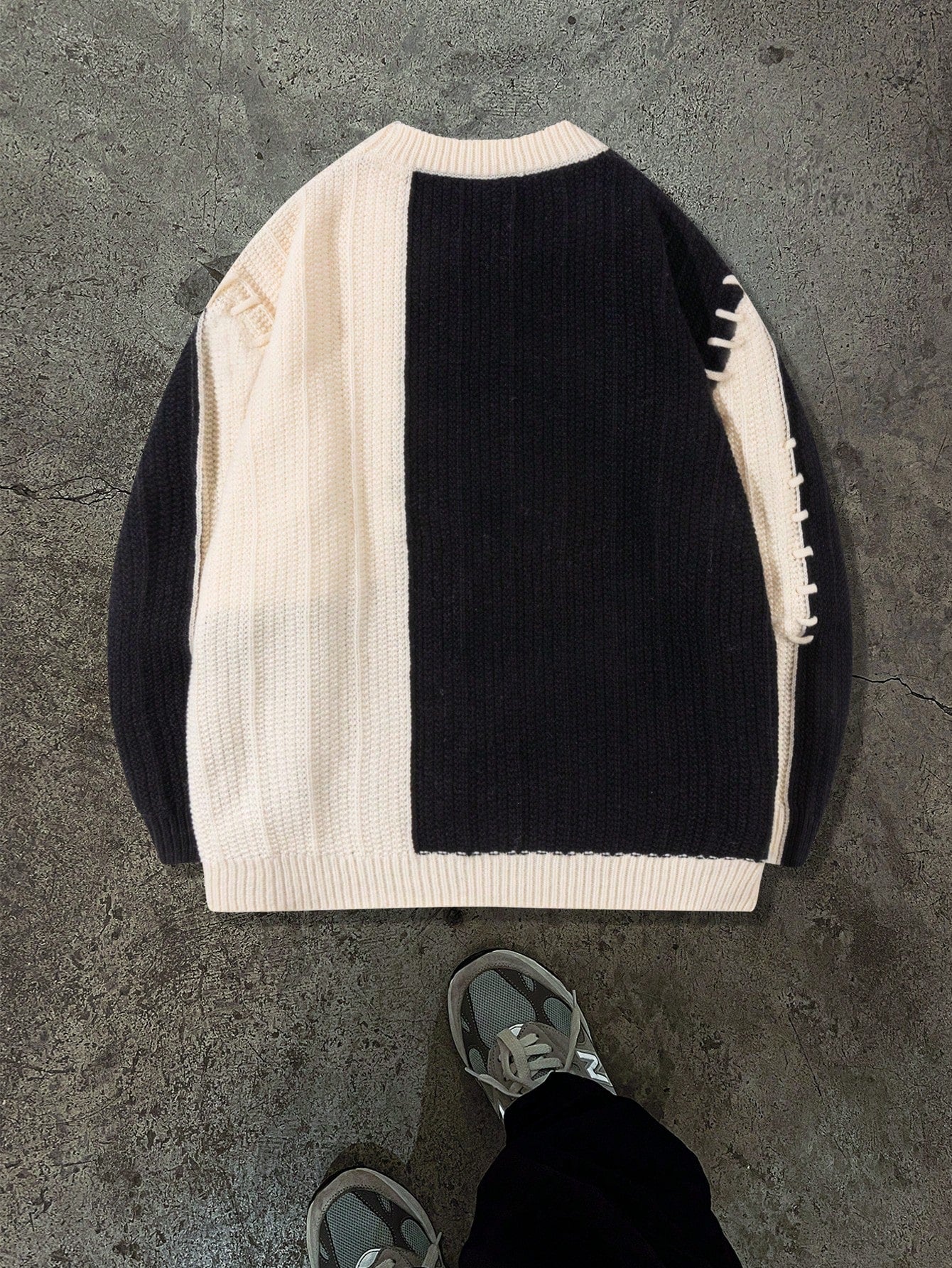 Japanese streetwear black and white colorblock pullover – drop shoulder loose knit sweater with contrast binding