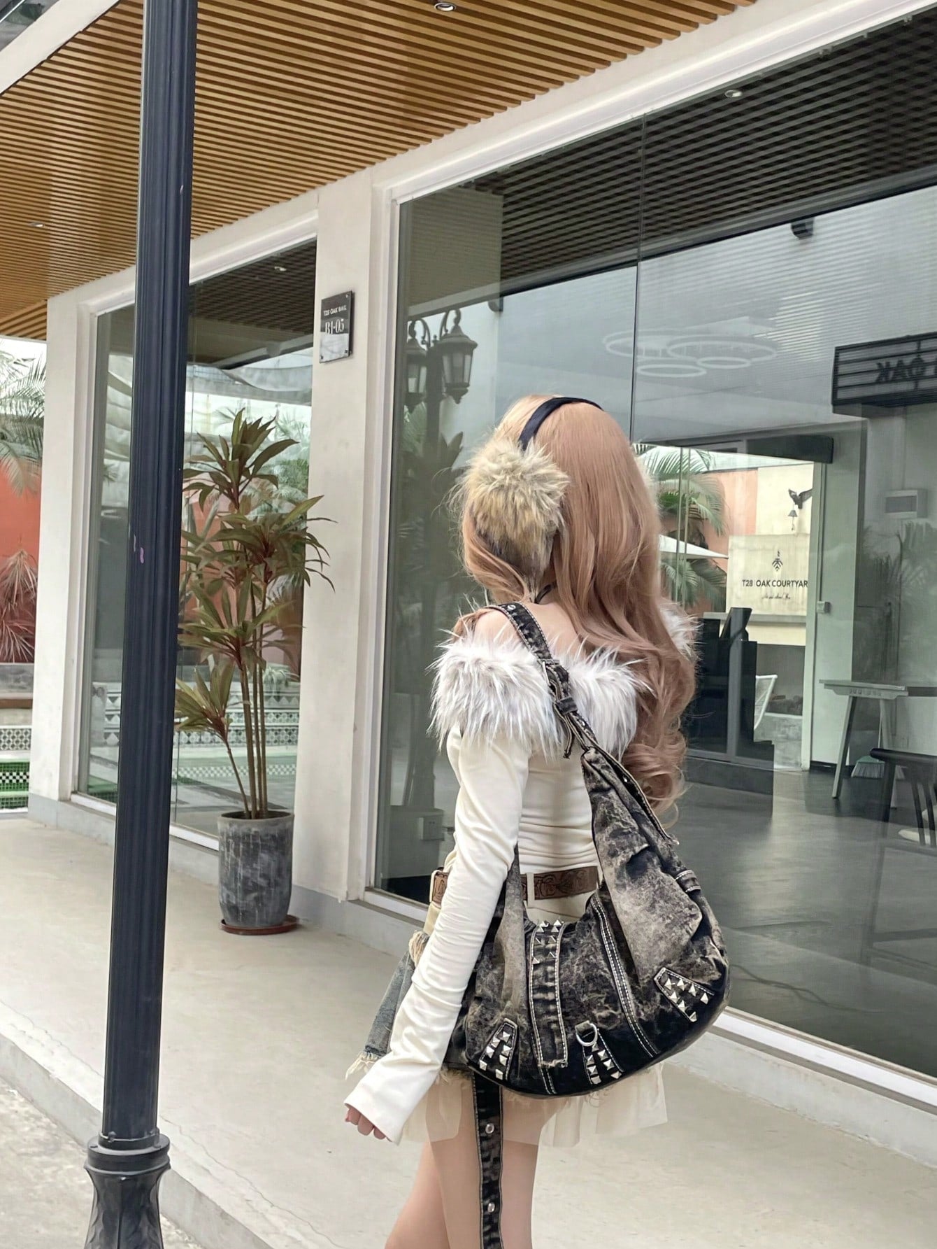 Y2K OVERSIZED DENIM HOBO BAG WITH RIVETS – MULTICOLOR GRUNGE STYLE