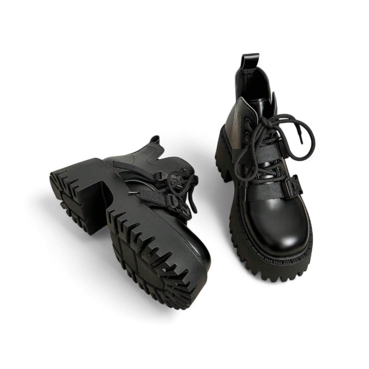 BLACK CHUNKY PLATFORM BOOTS – PUNK LACE-UP STREET STYLE