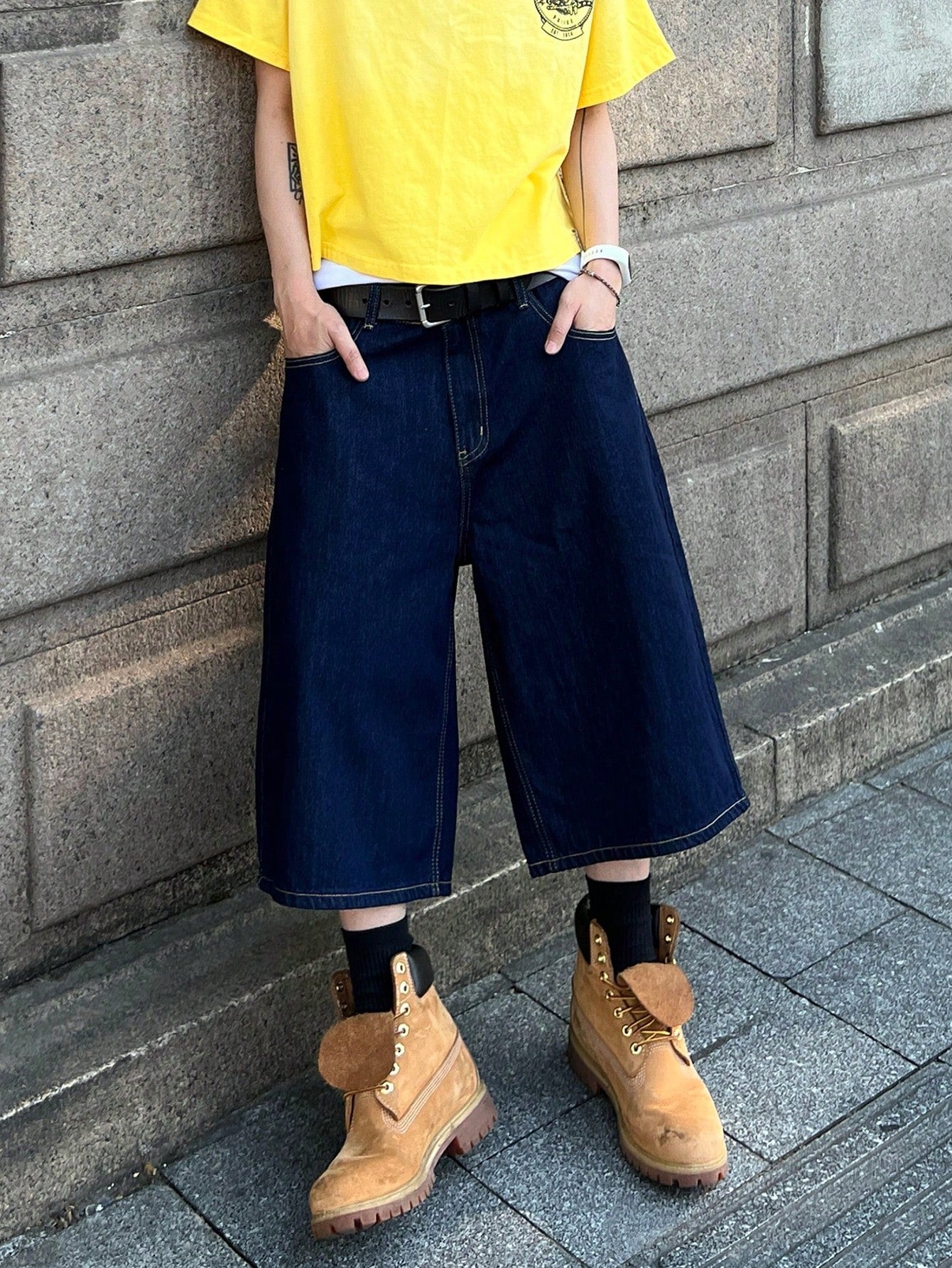 Blue denim Bermuda shorts with red cartoon graffiti and star graphics – Japanese hip-hop streetwear style