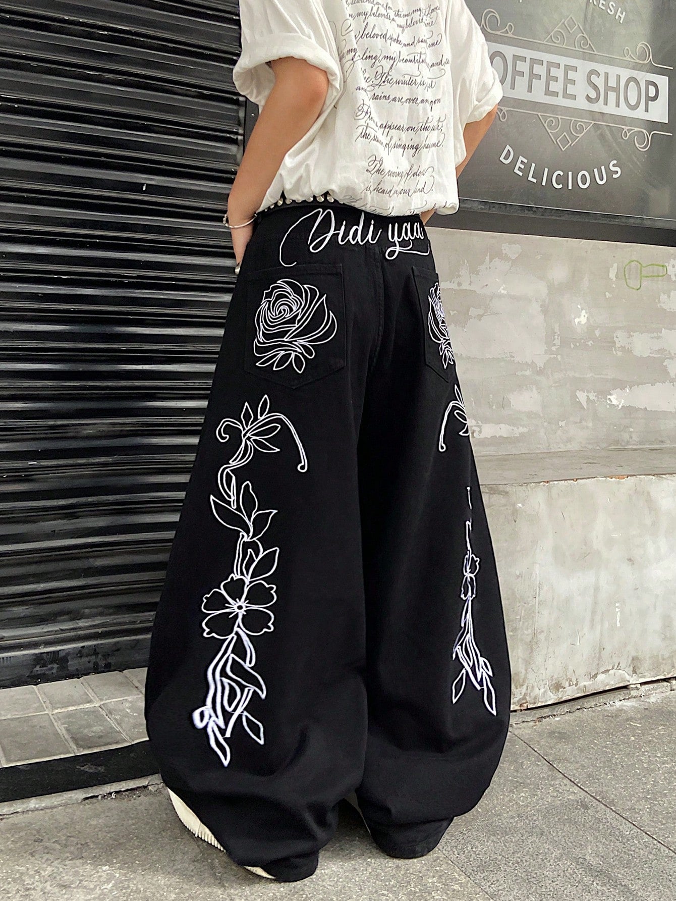 Japanese streetwear floral embroidered wide leg pants black hip hop baggy denim Harajuku style