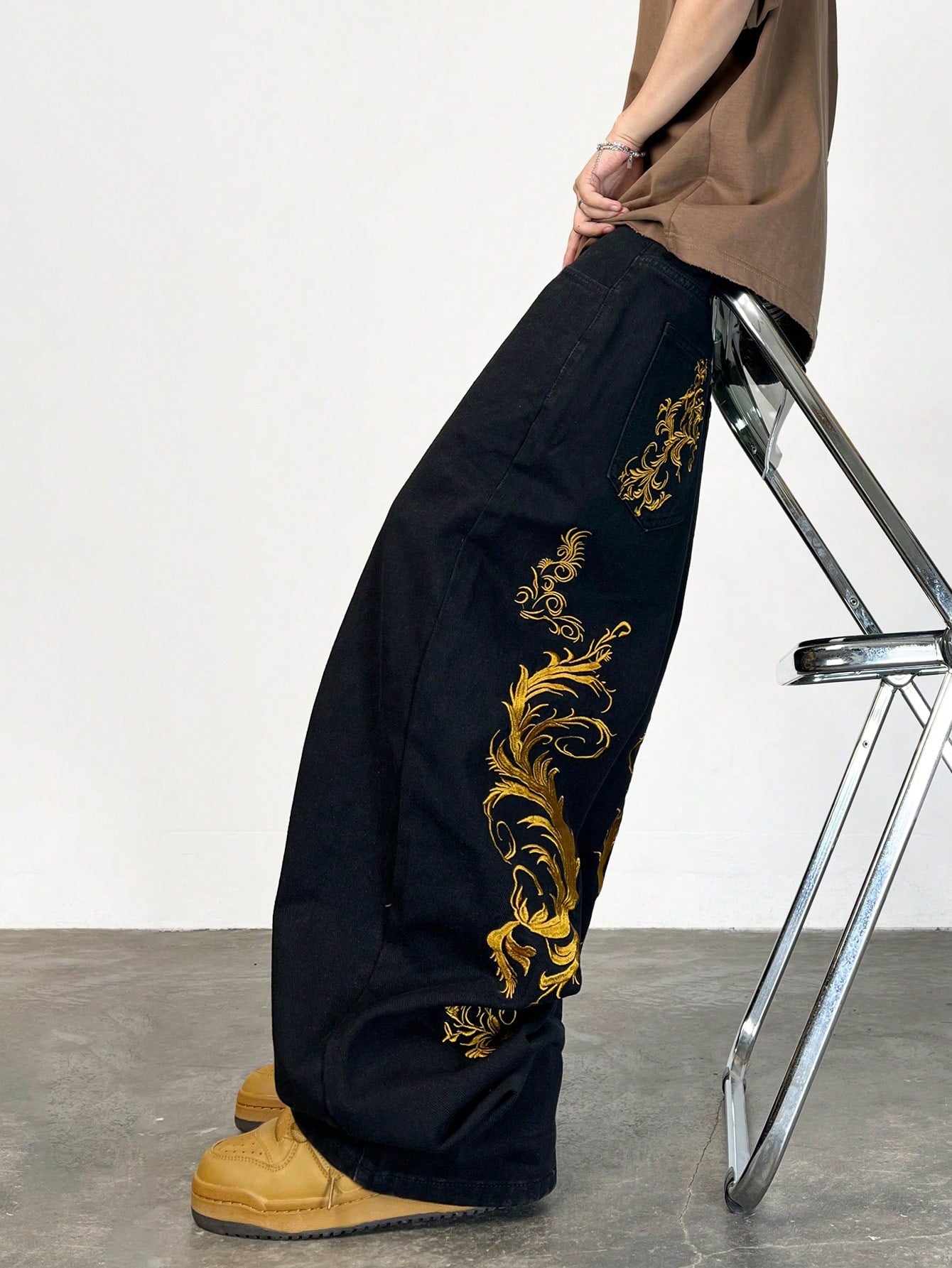 Japanese streetwear wide leg embroidered jeans black gothic punk oversized denim pants Tokyo fashion